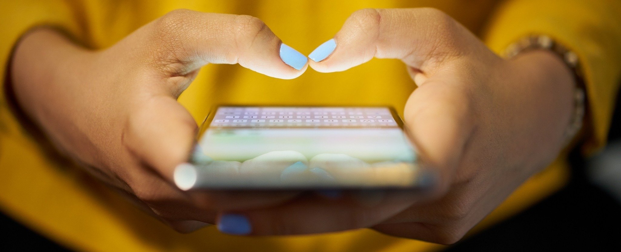 woman, mobile device, hands 6